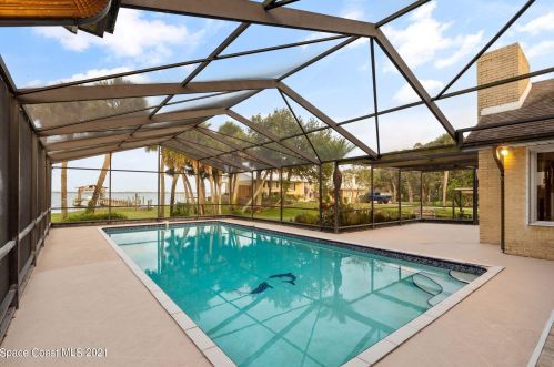 3616 Indian Riv Dr, Cocoa FL 32926-8705 exterior