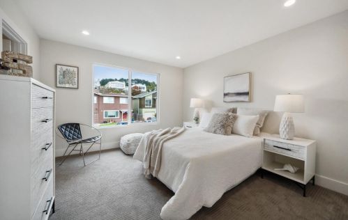 162 Beachview Ave, Pacifica CA  94044-1512 exterior