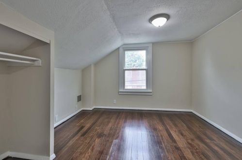 2070 Galbraith Rd, Cincinnati OH 45215-5634 exterior