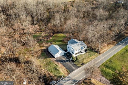 160 Metka Rd, Collegeville PA  19473-1632 exterior