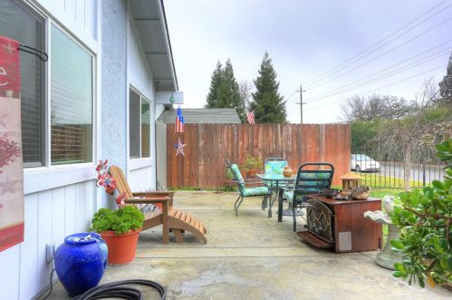 6867 Auburn Blvd, Citrus Heights, CA 95621-4215