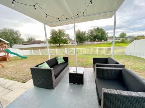 24643 Siena Dr, Lutz, FL 33559-7358