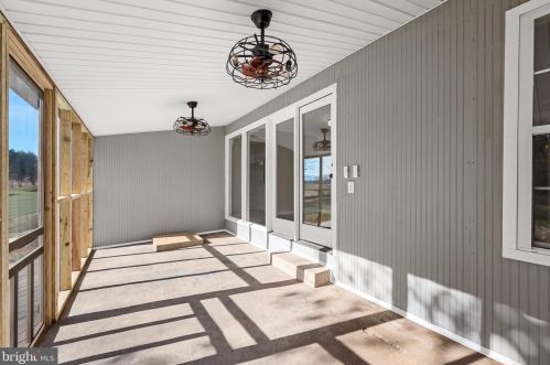 482 Rittenour Rd, Edinburg VA  22824-2928 exterior