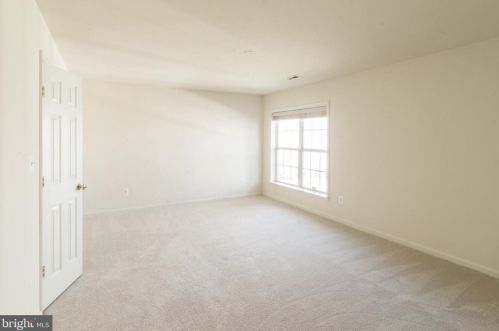 1626 Chickasaw Pl, Leesburg VA  20176-6622 exterior