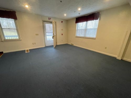 975 Boyce Rd, Bridgeville PA  15017-1502 exterior