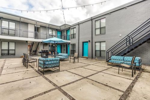 2106 Bennett Ave, Dallas TX 75206-8353 exterior