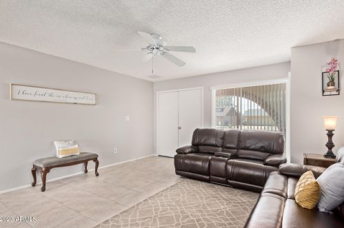 8025 104th Dr, Peoria, AZ 85345-7509