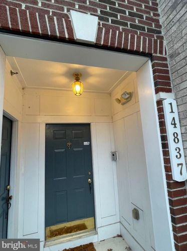 14837 Cloverdale Rd, Woodbridge VA  22193-1770 exterior