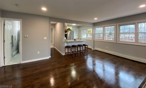 27 Skidmore Trl, Hopatcong NJ  07843-1778 exterior