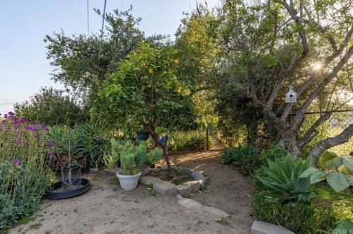 1992 Warmlands Ave, Vista CA  92084-3332 exterior