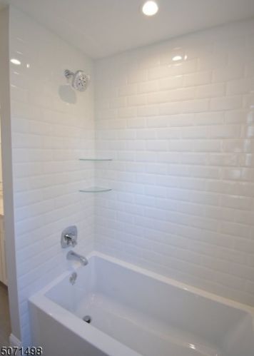 31 Lupine Way, Clark NJ  07066-1822 exterior