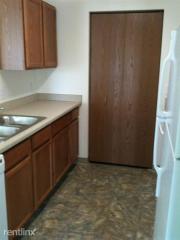 2205 28th St, Williston ND  58801-2474 exterior