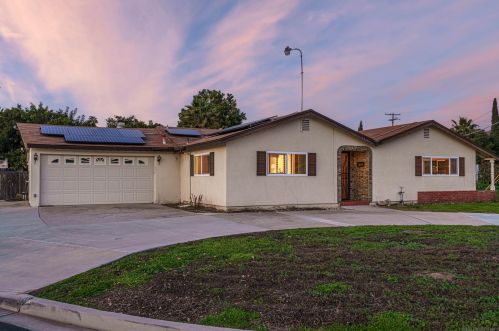 13126 Standish Dr, Poway, CA 92064-5972