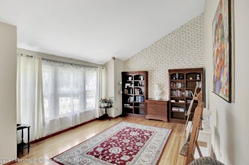 10 Longfellow Ter, Morganville NJ  07751-1411 exterior