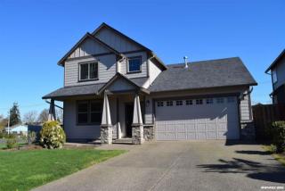 4915 Periwinkle Dr, Salem, OR 97317-5000