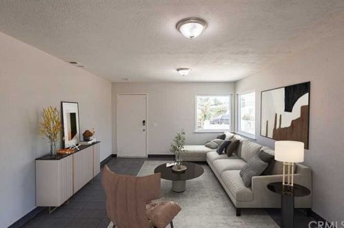 4585 Brookfield St, San Bernardino, CA 92407-3902