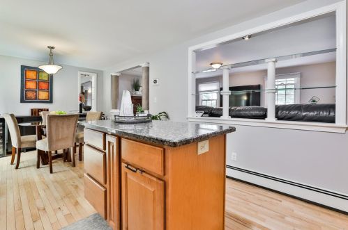 3 Trina Rd, Salem NH  03079-2077 exterior