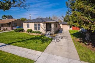 808 Peralta Way, Fresno, CA 93704-6119