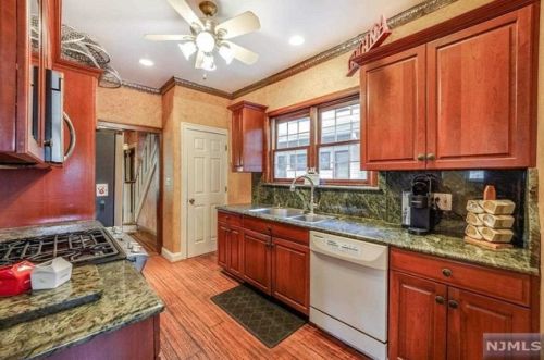 181 Cedar St, Ridgefield Park NJ  07660-1803 exterior