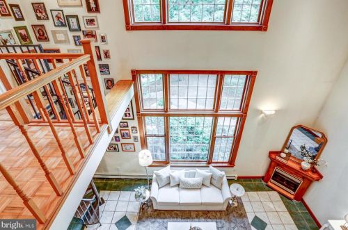 210 Hoernerstown Rd, Hummelstown PA  17036-9503 exterior