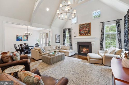 238 Valley Ridge Rd, Haverford PA  19041-2029 exterior