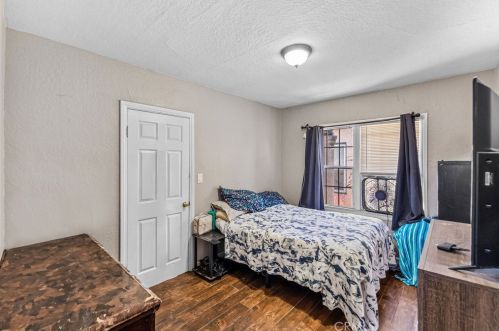 4213 Pepperwood Ave, Long Beach CA  90808-1072 exterior