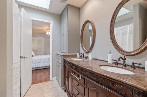 1207 Huntington Dr, Richardson TX  75080-2930 exterior