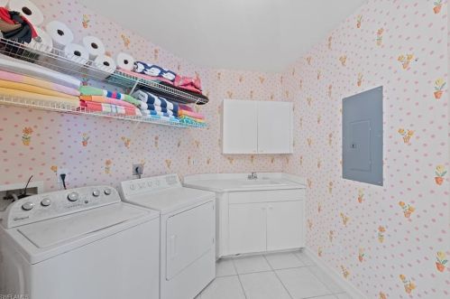 750 Bentwater Cir, Naples FL  34108-6718 exterior