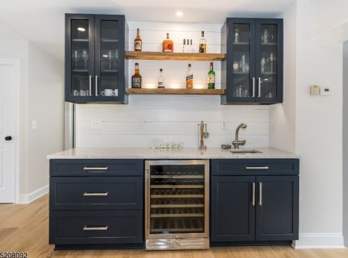 104 King George Rd, Warren NJ  07059-6955 exterior