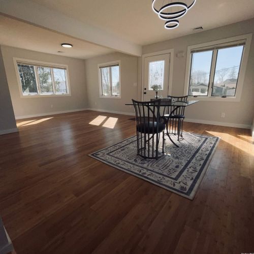 135 Westchester Ave, Babylon NY  11704-2827 exterior