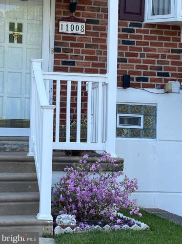 11008 Keswick Rd, Philadelphia PA  19154-4137 exterior