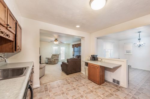 340 Spg Vly Rd, Pittsburgh PA 15243-1418 exterior