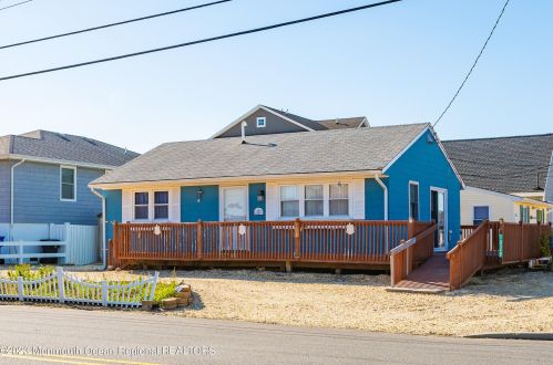 1829 Washington Ave, Pelican Island, NJ 08751-1441
