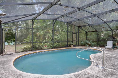 8428 Lake Lucy Dr, Orlando, FL 32818-8934