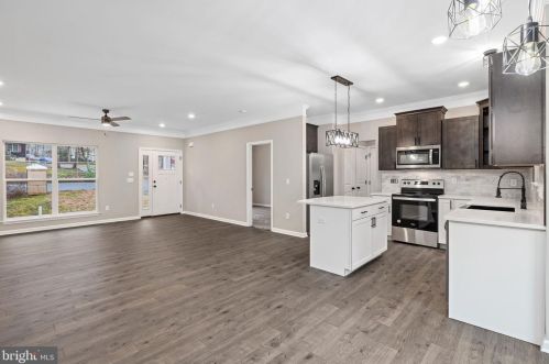 10914 Thiel Ct, Spotsylvania VA  22551-8034 exterior