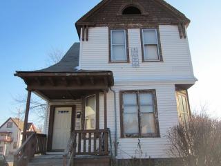 1954 35th St, Milwaukee WI  53215-0020 exterior