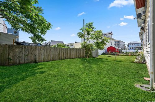 65-09 Beach Channel Dr, Far Rockaway NY  11691-2402 exterior