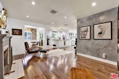 12202 Hartsook St, North Hollywood CA  91601-3961 exterior