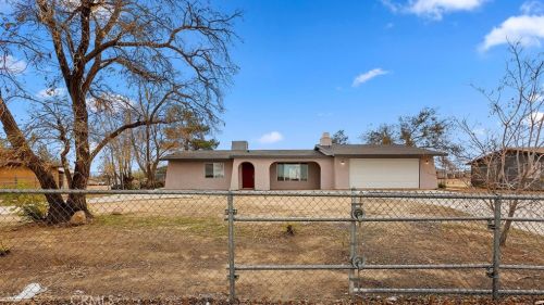 15989 Nisqualli Rd, Victorville, CA 92395-8637