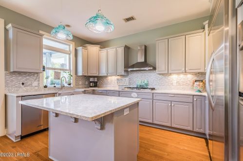 66 National Blvd, Beaufort SC  29907-1766 exterior