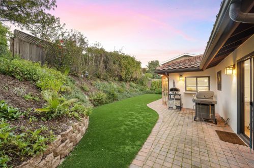 1047 Cheltenham Rd, Santa Barbara CA  93105-2236 exterior