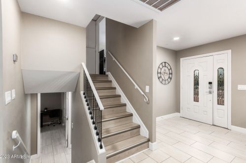 8607 Malcomb Dr, Scottsdale AZ  85250-5738 exterior