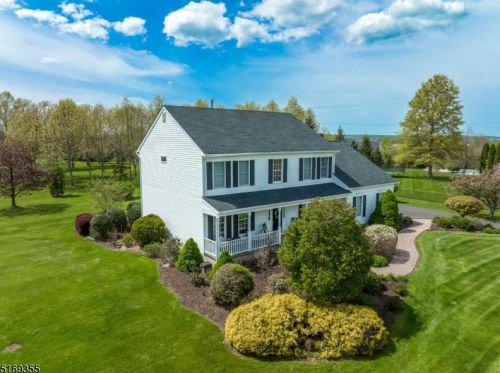 29 Lavada Ln, East Amwell Township, NJ 08551-1115