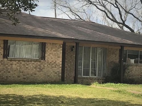 1304 Westgate Dr, Dinsmore, TX 77488-5718