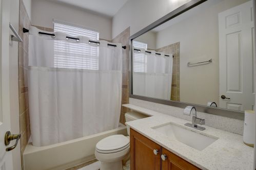 15548 Glencrest Ave, Delray Beach FL  33446-9576 exterior
