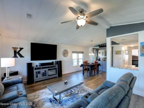 423 Puffin Dr, Sebastian FL  32976-7478 exterior