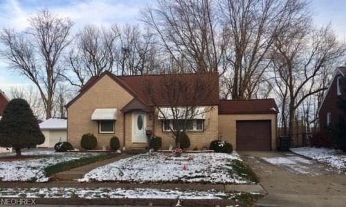 2732 Blake Ave, Canton, OH 44718-3414