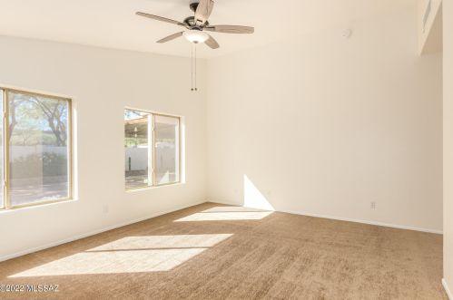 6871 Tombstone Way, Tucson AZ 85743-1057 exterior