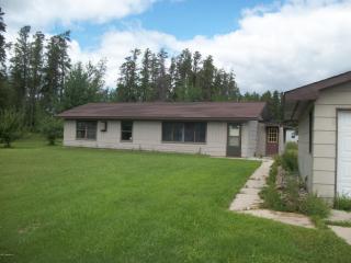 56257 349th St, Warroad, MN 56763-9127