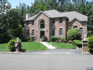 116 Fountain Dr, Skyline Lakes, NJ 07456-2420